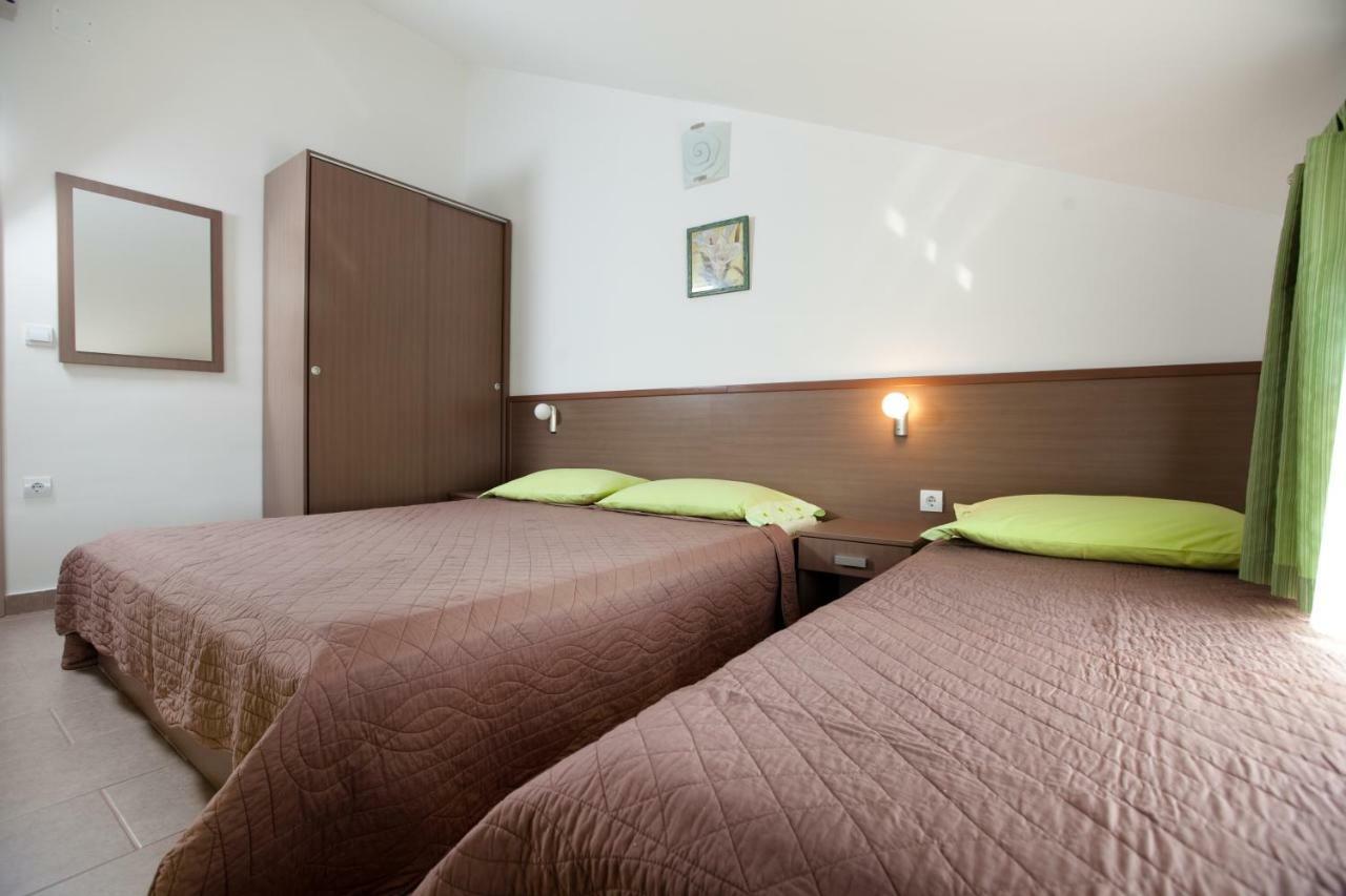 Apartments Smiljka II Tucepi Luaran gambar