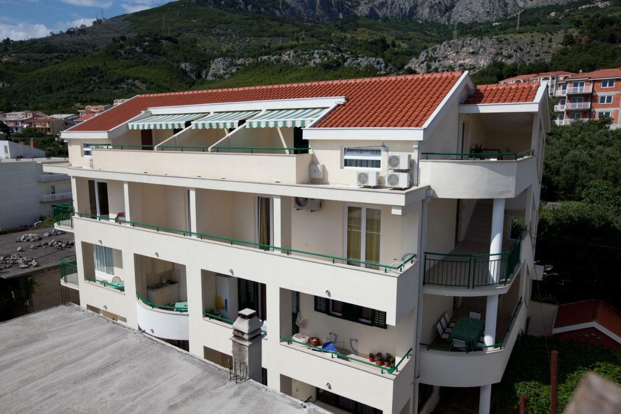 Apartments Smiljka II Tucepi Luaran gambar