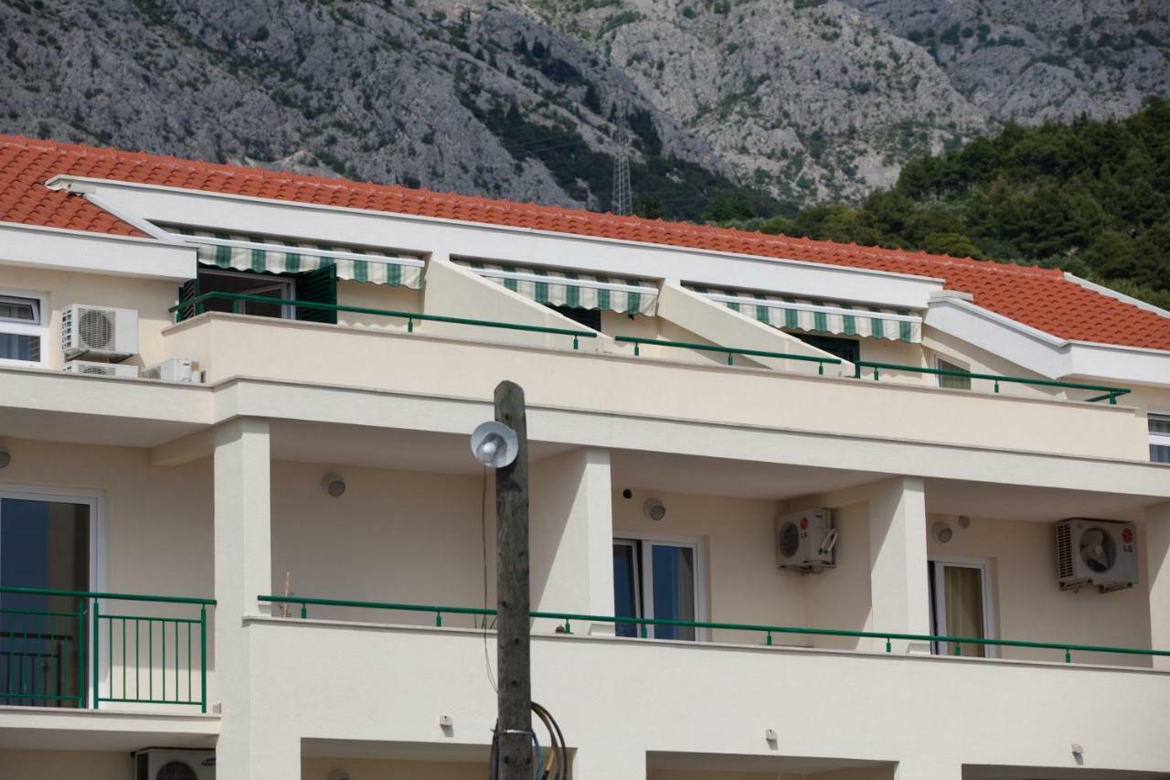 Apartments Smiljka II Tucepi Luaran gambar